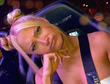 Iωάννα Τούνη: «Με στέλνει στη μαμά μου»